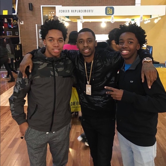 Meet your Posher, Rico - Picture 3 of 3